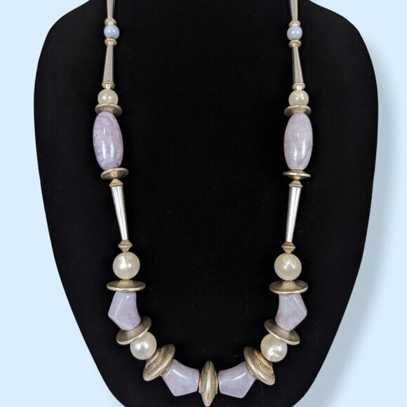 V. Purple Swirly Lucite Beaded Necklace - Picture 1 of 6